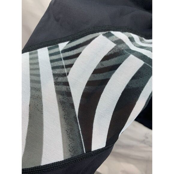 Nike Running Skinny Legging Womens Black Epic Run Crop  Size M Mesh Cropped - Picture 10 of 12